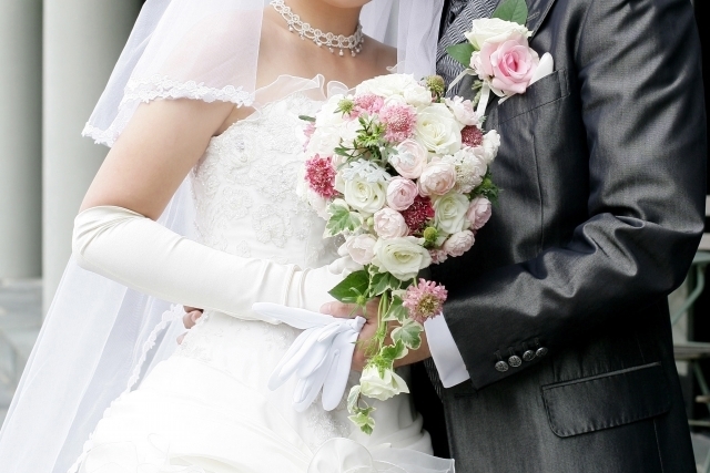 結婚式の前日に小顔矯正がおすすめな理由(ブライダル小顔矯正)