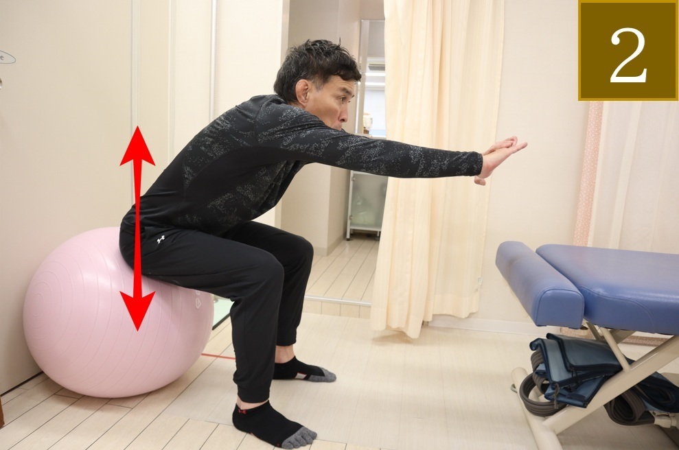 バランスボールを使った大腰筋のエクササイズ